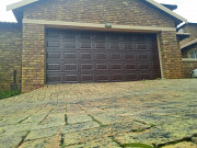 Garage doors repairs Johannesburg