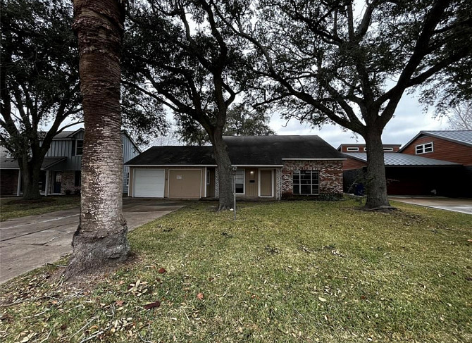 House for rent/Sale Texas City - photo 1