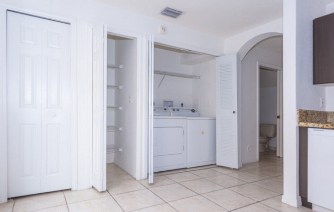 3 Bd 2 Ba 1,337 sqft New York City - photo 1