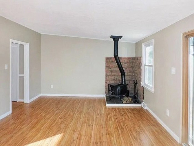 One-level 3 bedroom/2 bath home with large fenced yard Frederick - photo 1