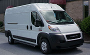 Cargo van Romik USA 81382329 Sacramento