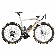 2025 Trek Madone SLR 7 Gen 8 Road Bike (CENTRACYCLES) Medan