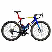 2025 Trek Madone SLR 7 Gen 8 Road Bike (CENTRACYCLES) Medan