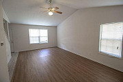 Apartment, offices, garage @affordable price Dallas