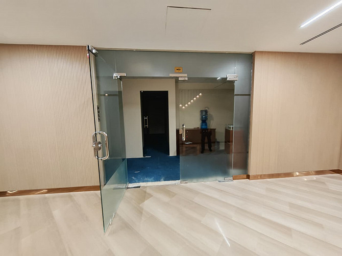 Looking for the perfect commercial space in the heart of Dubai? Dubai - photo 1