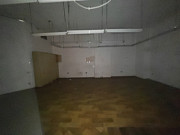 Office or Shop for Rent on Al Maktoum Road – Prime Commercial Location Dubai