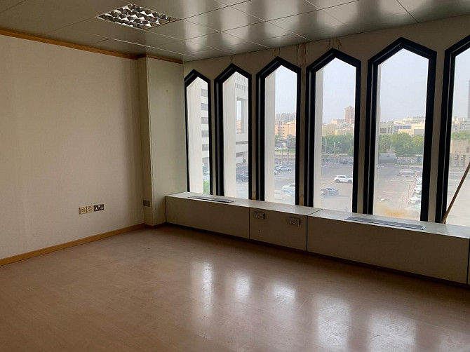 Spacious Office for Rent Near Union Metro Station – Prime Location in Deira, Dubai Dubai - photo 1