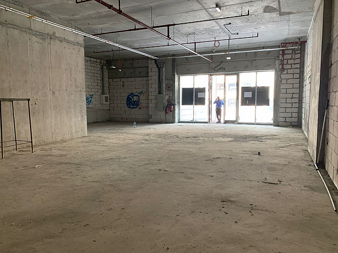 Shop / Showroom for Rent in Al Garhoud – Prime Location Dubai - photo 1
