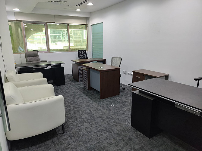 270 Sqft office Dubai - photo 1
