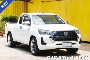 Used Toyota Hilux Revo White Automatic 2021 2.4L Diesel for Sale in Uganda Kampala