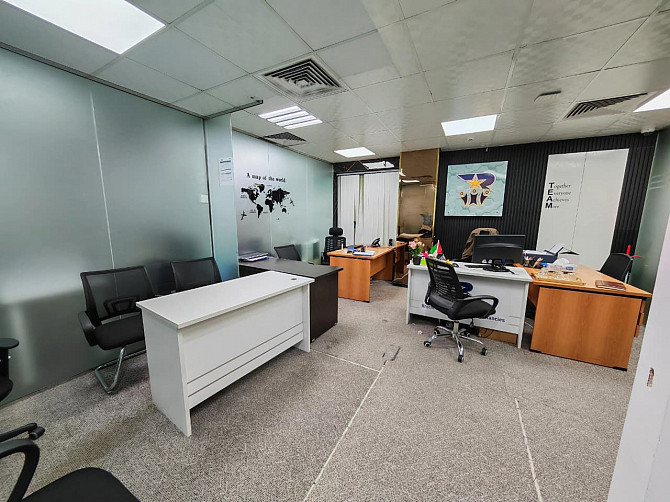 Furnished Office Near BurJuman Metro | 650 Sqft | 4 Cheques Dubai - photo 1