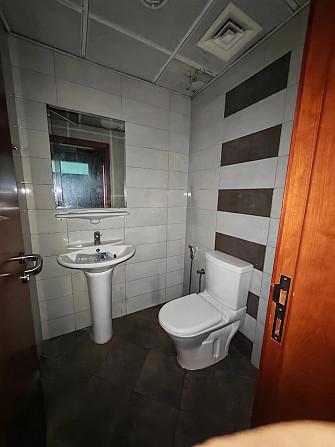 Fully Fitted Office Near BurJuman Metro | 1,273 Sqft | Parking Included Dubai - photo 1