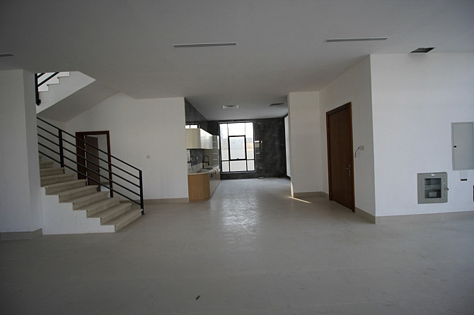 Brand New 5BR Villa | Nad Al Sheba 2 | AED 450K Dubai - photo 1