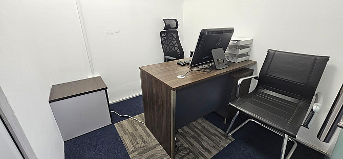 Office For Rent-100 sqft Dubai - photo 1