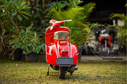 Classic Vespa 150 Red ,Fully Restored Vintage Italian Scooter Munich