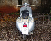 Vespa GS 150 Silver – Timeless Italian Icon, Fully Restored Phoenix