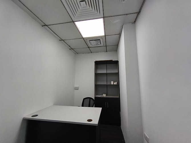 Affordable 100 Sqft Office Space with All Essential Services Included Dubai - photo 1