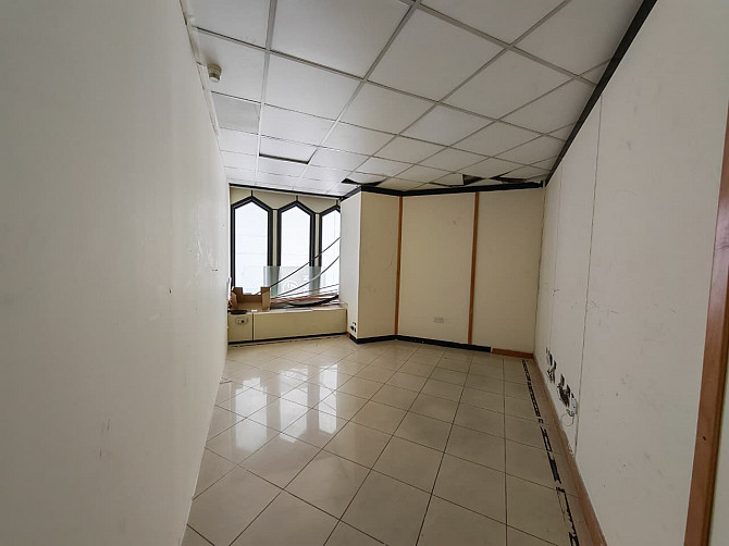 Office for Rent in Maktoum Road Dubai 1805 Sqft Prime Location Dubai - photo 1