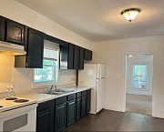 Modern and spacious 2-bedroom, 2-bathroom available in a safe area Cocoa