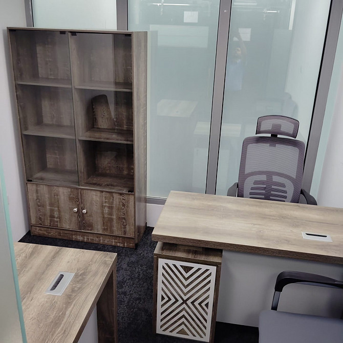 Fully Furnished Office Space Available For Rent In Deira,Dubai Dubai - photo 1