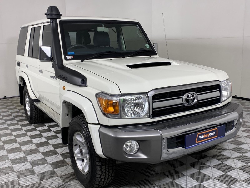 Used 2021 Toyota Land Cruiser 76 4.5 D V8 Station Wagon in Papua New ...