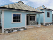 Bungalow containing a twin 2 bedroom apartment Ifo